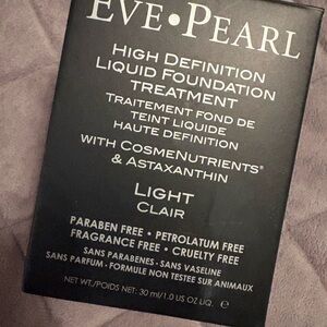 Eve Pearl High Definition Liquid Foundation - Light